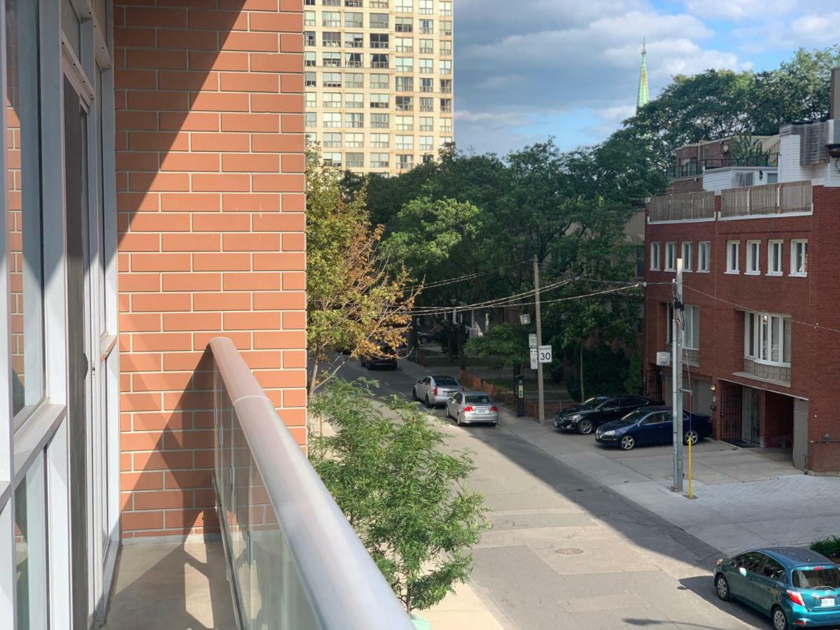 Toronto Metropolitan University-Daphne Cockwell Complex Residence Exterior foto